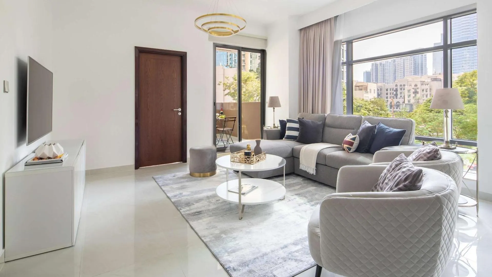 Frank Porter - The Residences 5 contacts