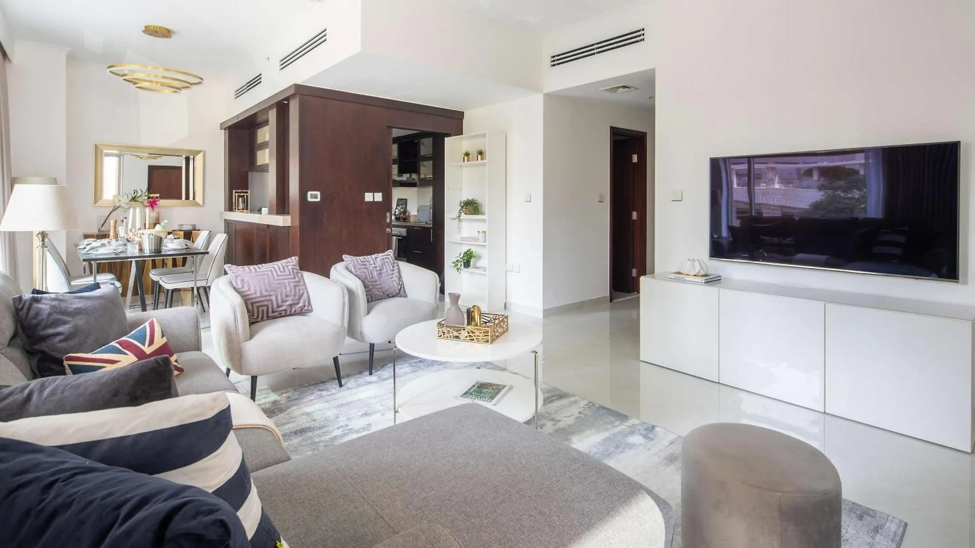 Apartment Frank Porter - The Residences 5 Dubai United Arab Emirates