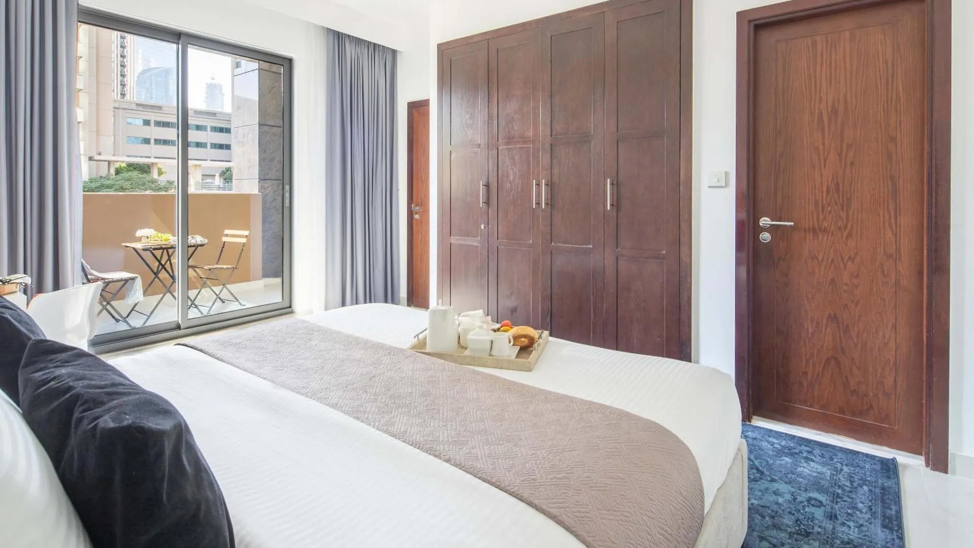 Frank Porter - The Residences 5 Dubai 0*,  United Arab Emirates